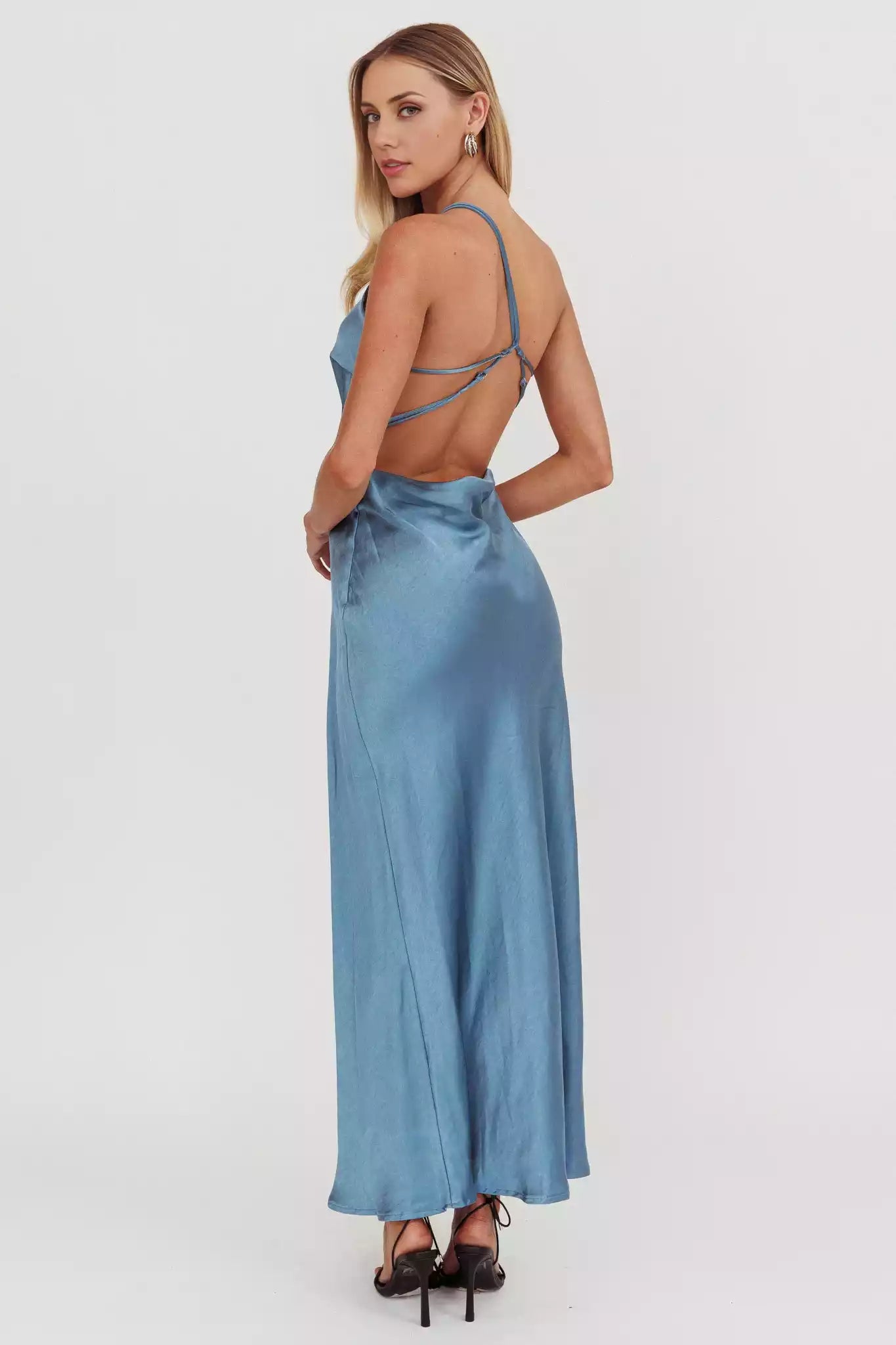 Stunning unlined shoulder strap with adjustable back panel and side zipper Prom Dresses