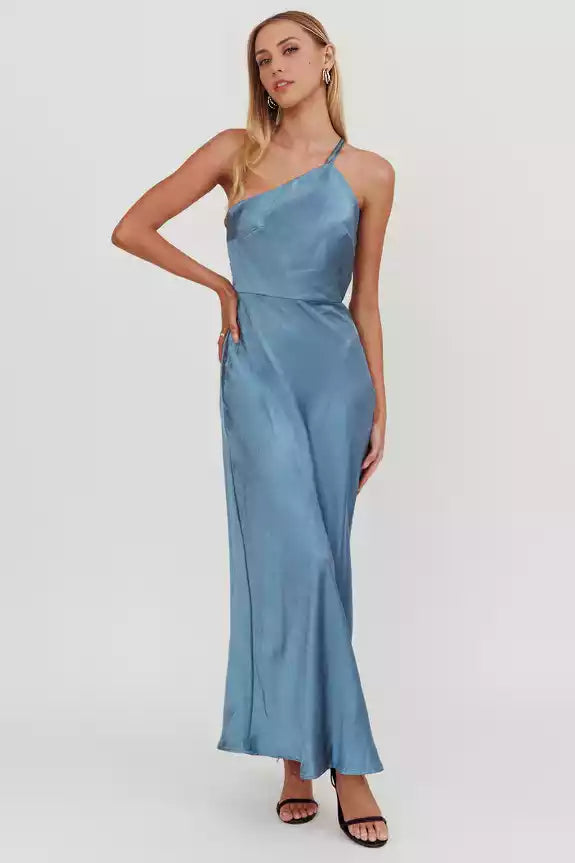 Stunning unlined shoulder strap with adjustable back panel and side zipper Prom Dresses