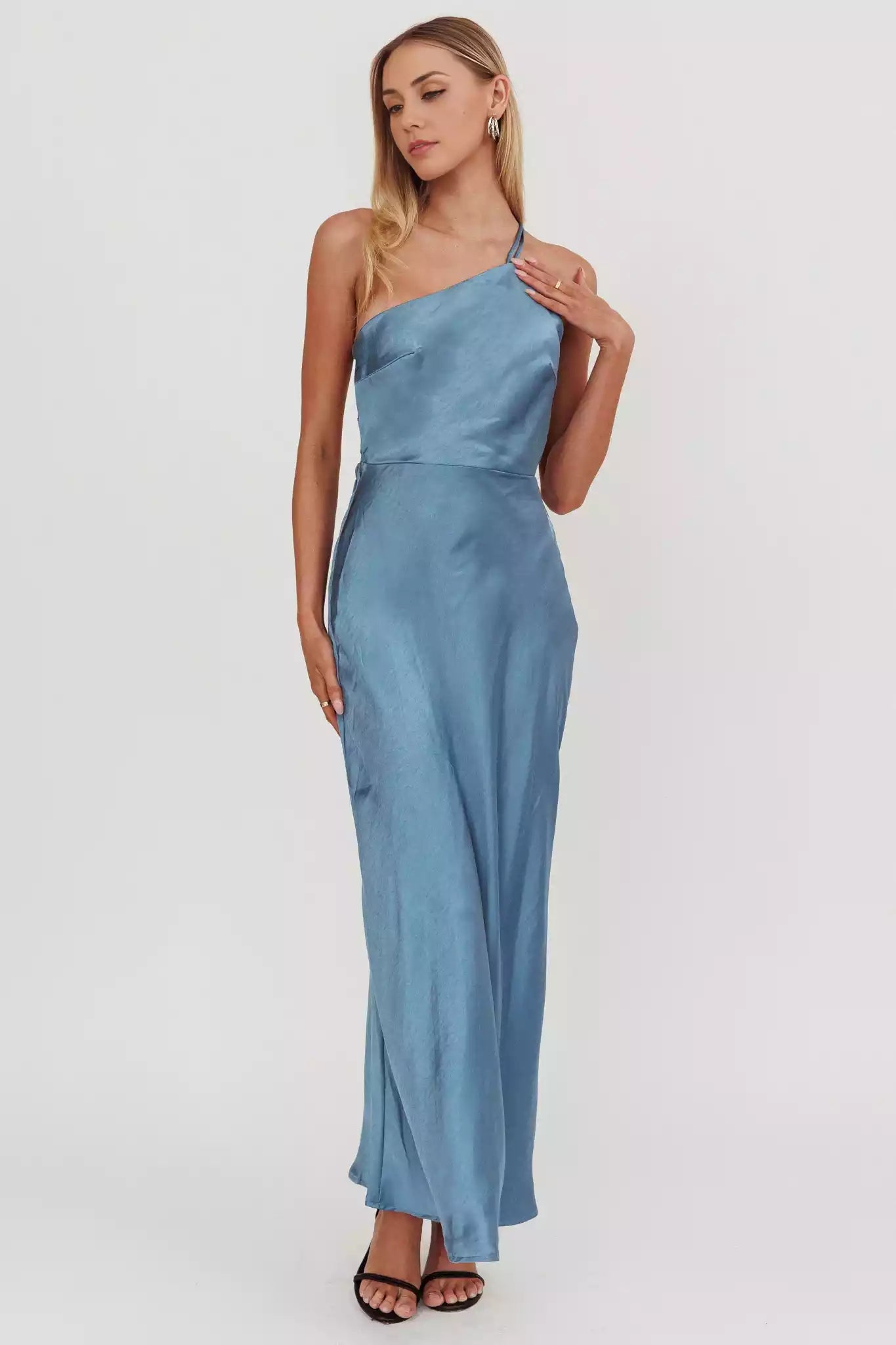 Stunning unlined shoulder strap with adjustable back panel and side zipper Prom Dresses