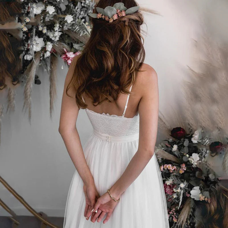 A-Line Tulle Spaghetti Straps Wedding Dresses With