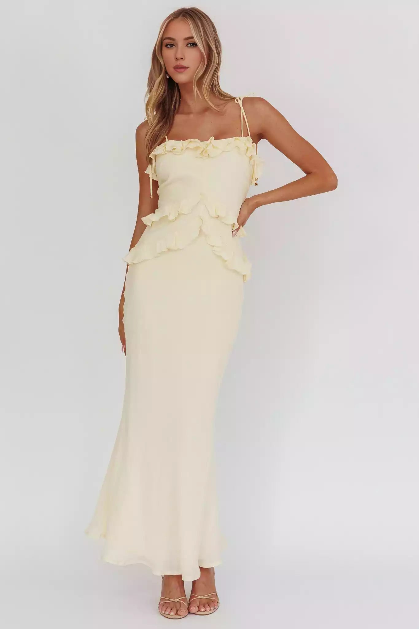 The lotus leaf edge lace shoulder strap with zipper lining on the back is the focus of attention, Prom Dresses