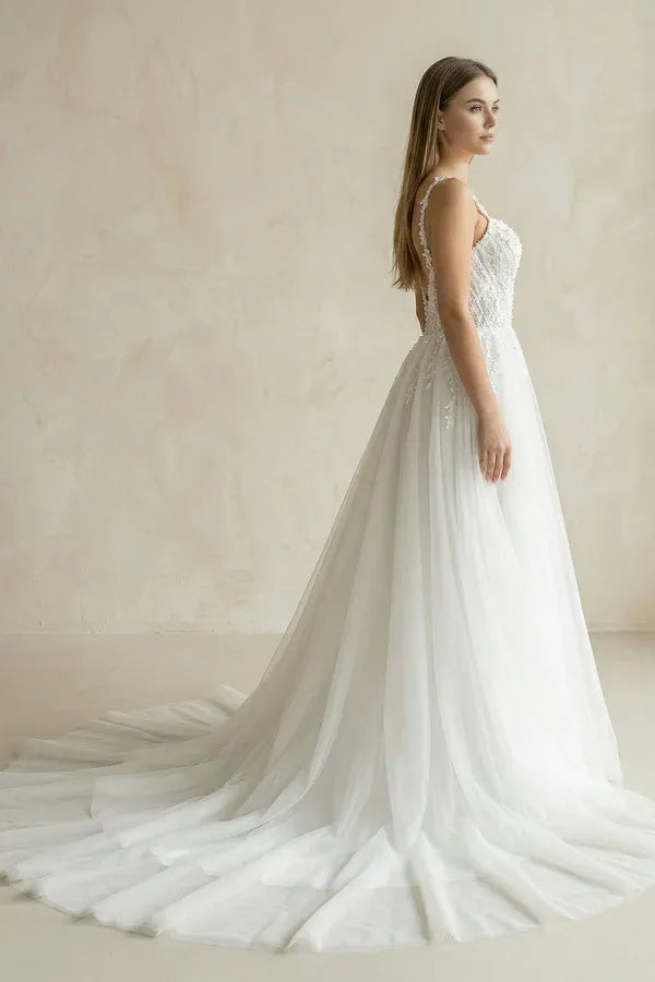 Vintage Modern Sweetheart Neckline Lace A-Line Brush Train Wedding Dress with Floral Straps
