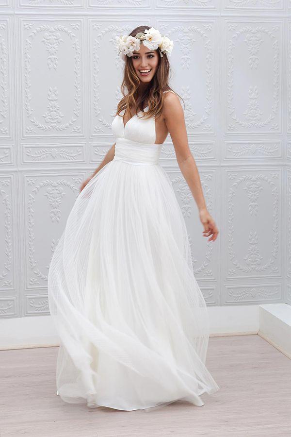 V-neck Spaghetti Straps Wedding Dress Open Back Summer Formal Dresses