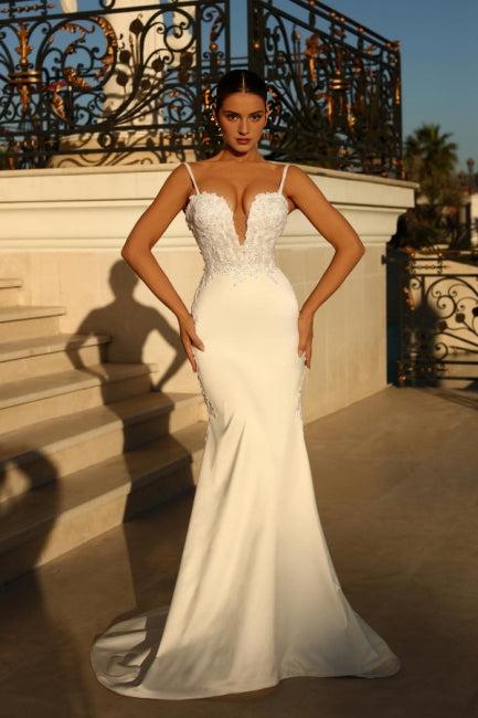 Unique spaghetti strap sleeveless mermaid wedding dress