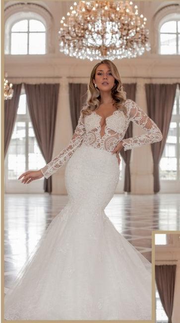 Fashionable long sleeved V-neck mermaid bridal gown