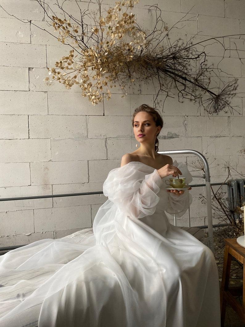 Off Shoulder Wedding Dress Air Wedding Dress Long Train Wedding Dress Romantic Wedding Dress Organza Wedding Dress