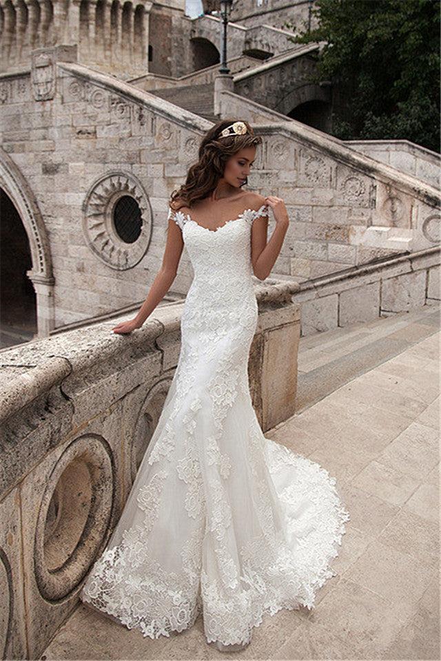 Sheath Sheer Top Wedding Dresses Lace Court Train Bridal Gowns with Buttons