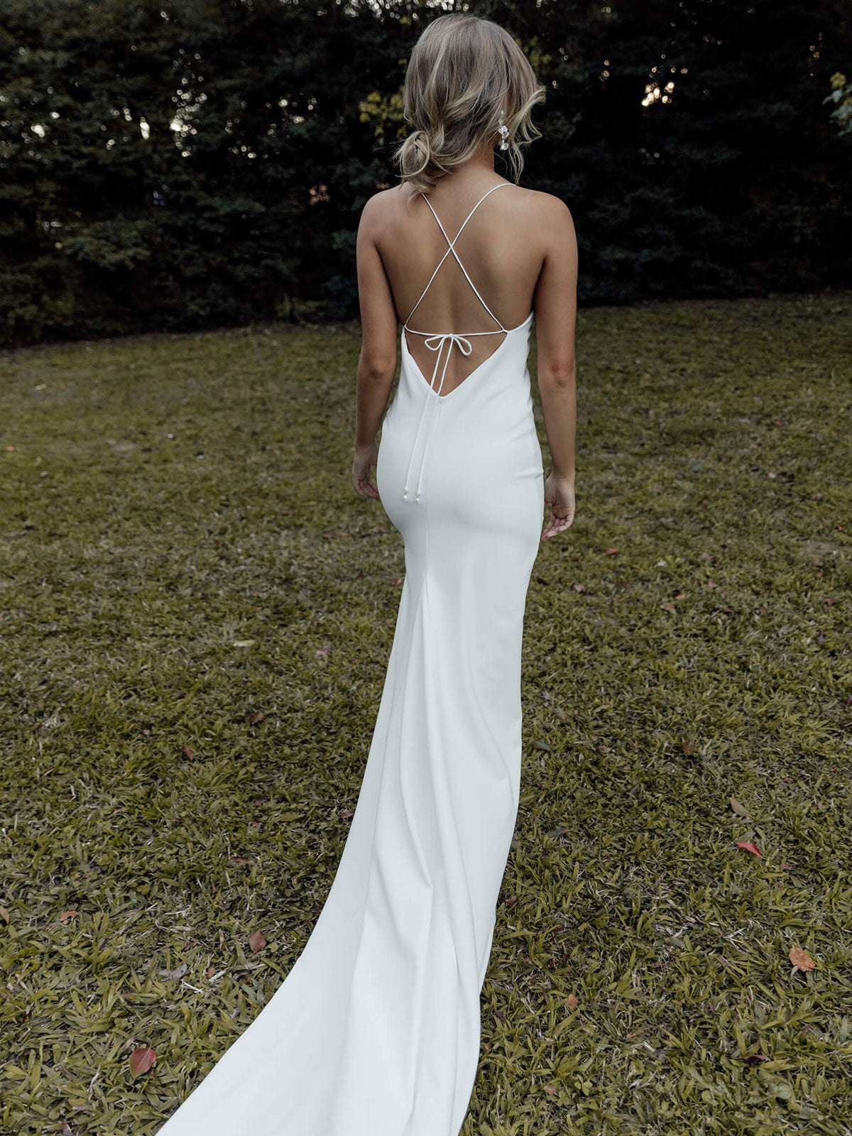V-neck white satin backless split mermaid dance dress