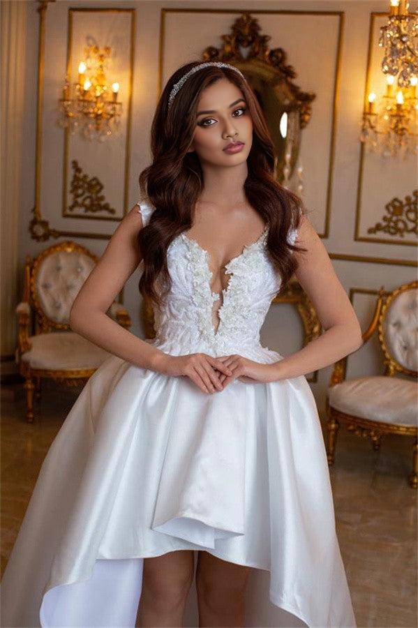 A-line Short V-neck Sleeveless Wedding Dresses With Lace