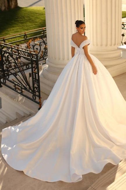 Beautiful Sweetheart Hat Sleeve Ball Dress Wedding Dress