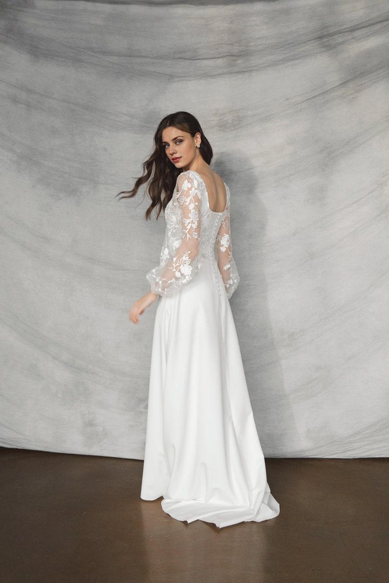 Square Neck Wedding Dress With Puff Sleeves Flower Lace A Line Wedding Dress