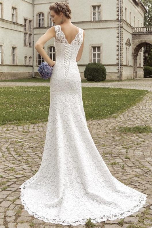 Lace Sheath Appliques Bridal Dress Court Train V Neck Wedding Dress