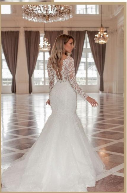 Fashionable long sleeved V-neck mermaid bridal gown