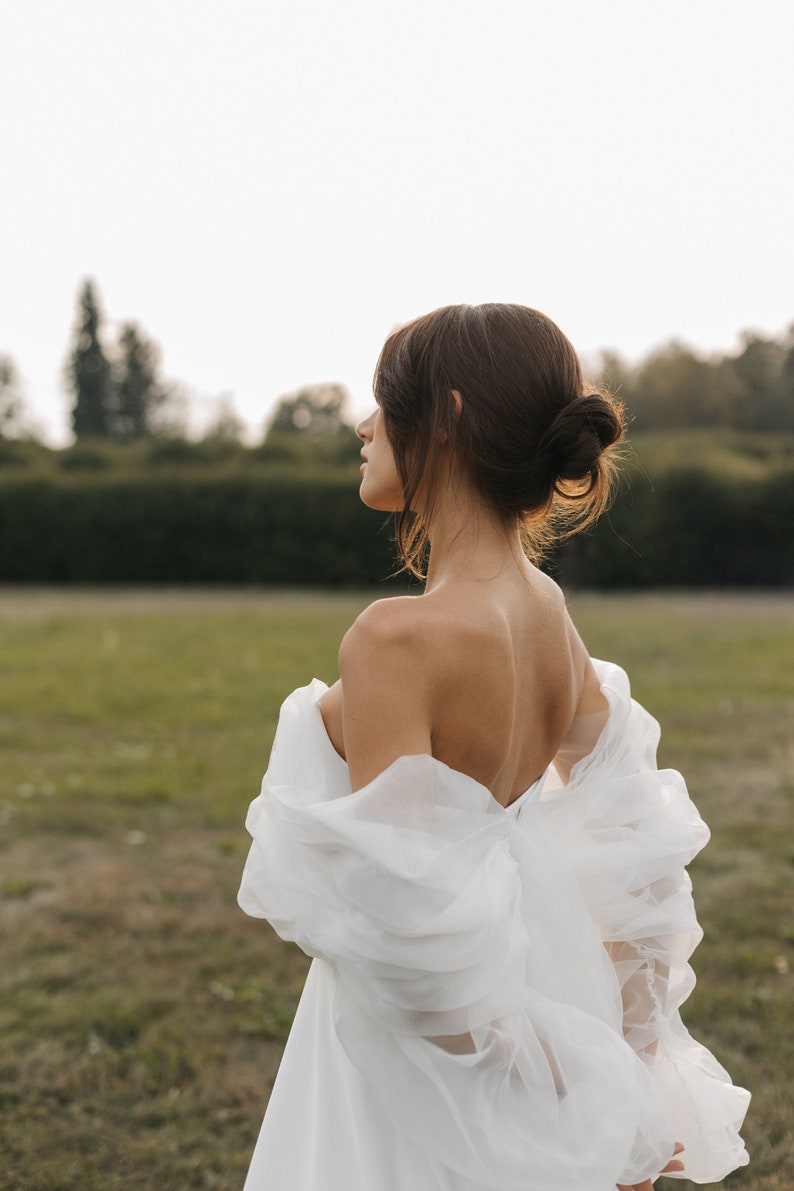 Off Shoulder Wedding Dress Air Wedding Dress Long Train Wedding Dress Romantic Wedding Dress Organza Wedding Dress