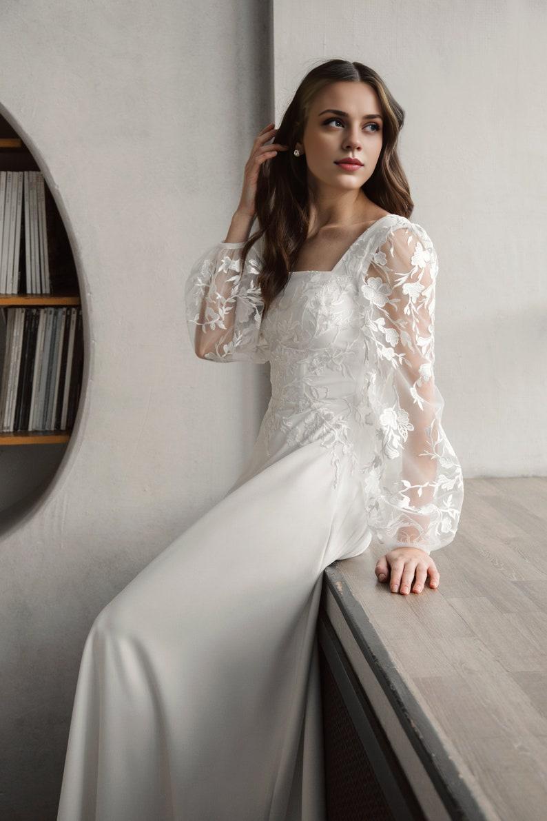 Square Neck Wedding Dress With Puff Sleeves Flower Lace A Line Wedding Dress