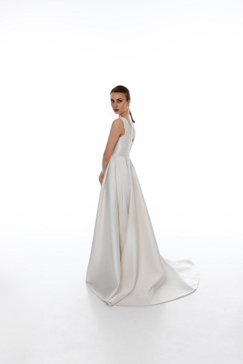 Elegant Satin Wedding Dress With Floral Lace Open Back Simple Wedding Dress A-line Modest Wedding Dress Ballgown Wedding Dress