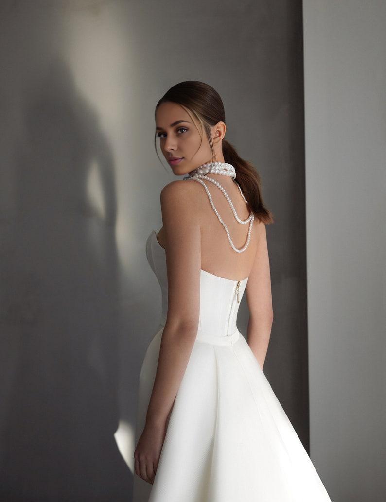 Wedding dress Basque Waist V Corset Wedding Dress Pearl  Wedding Dress Sparkly Wedding Dress