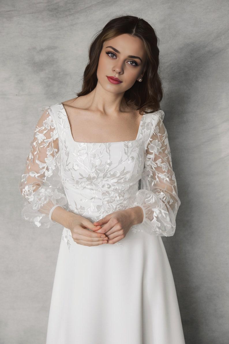 Square Neck Wedding Dress With Puff Sleeves Flower Lace A Line Wedding Dress