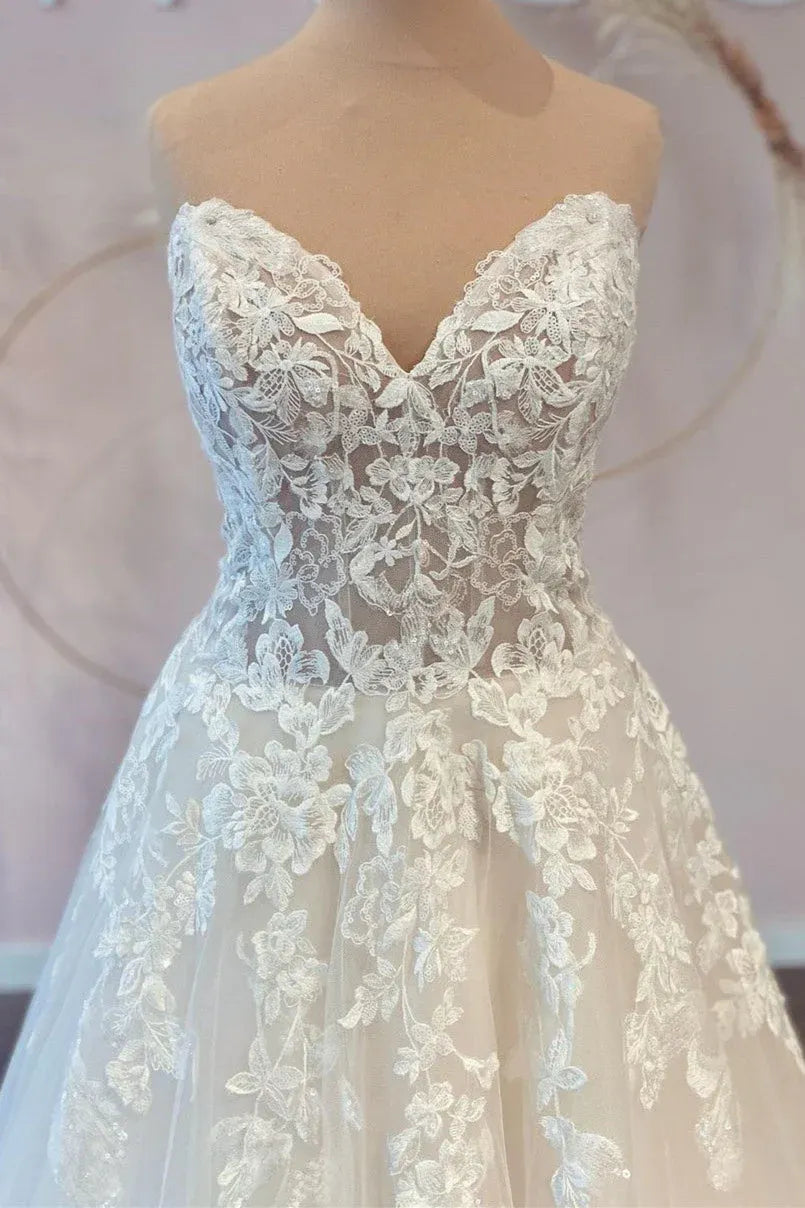 Wonderful Elegant Brush Train Strapless Sweetheart Lace Tulle A-Line Wedding Dress with Sheer Bodice