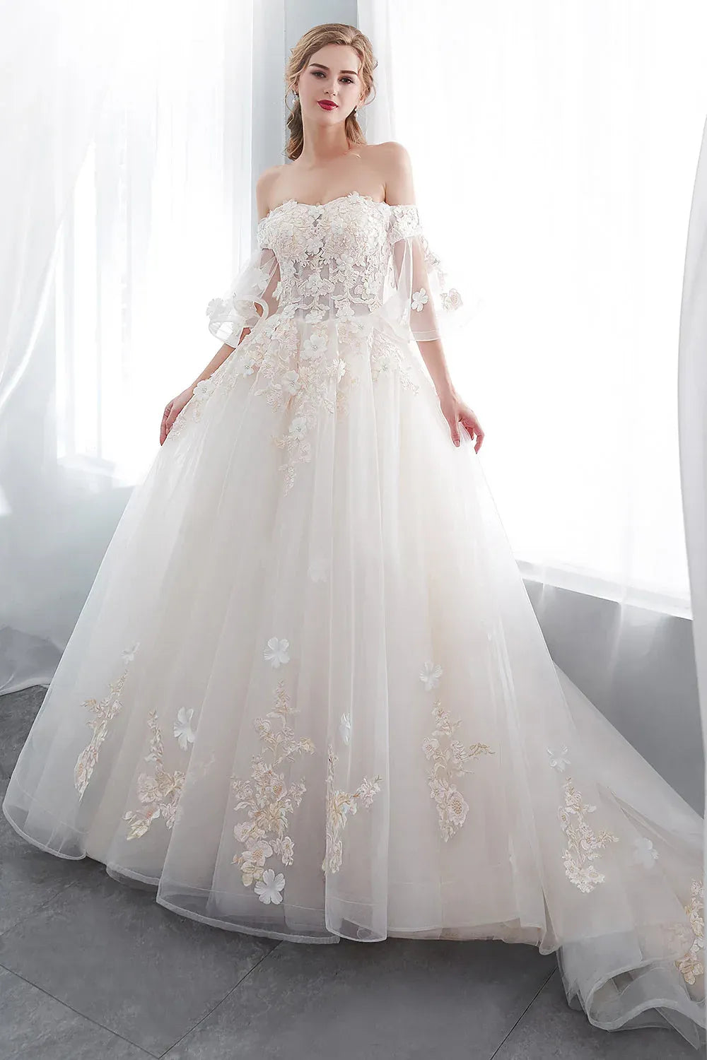 Wonderful Vintage Chapel Train Romantic Off-the-Shoulder Floral Applique Tulle Ball Gown Wedding Dress