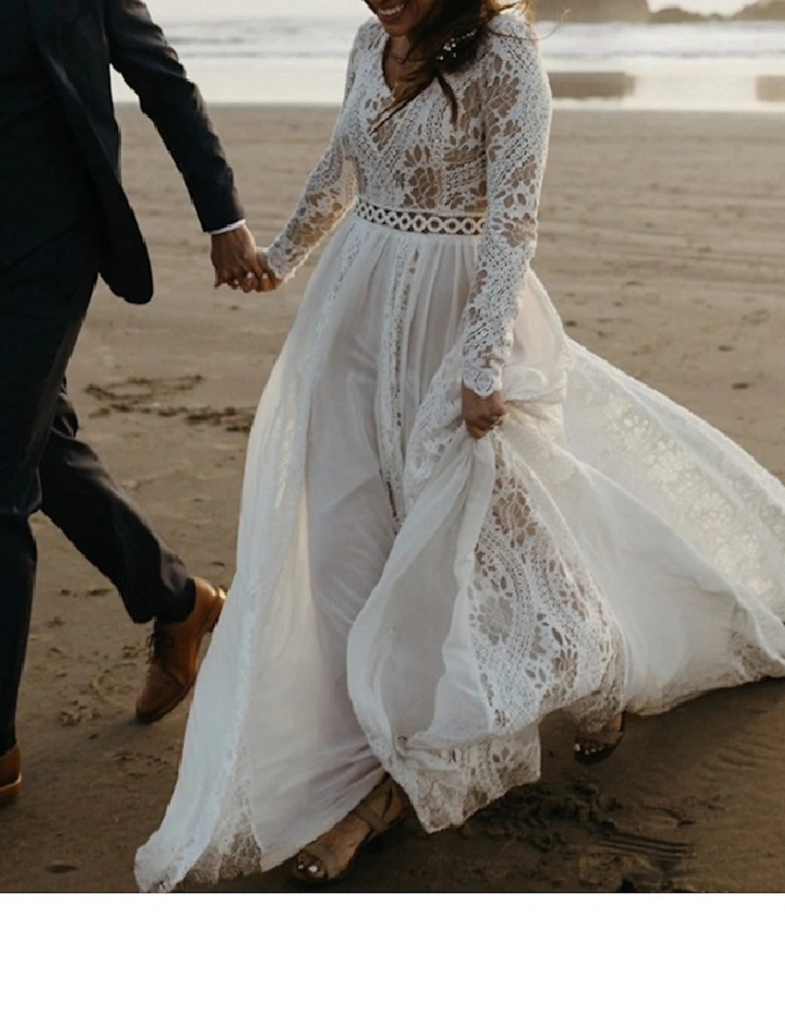 Beach Boho Wedding Dresses A-Line V Neck Long Sleeve Court Train Chiffon Bridal Gowns With Lace Insert
