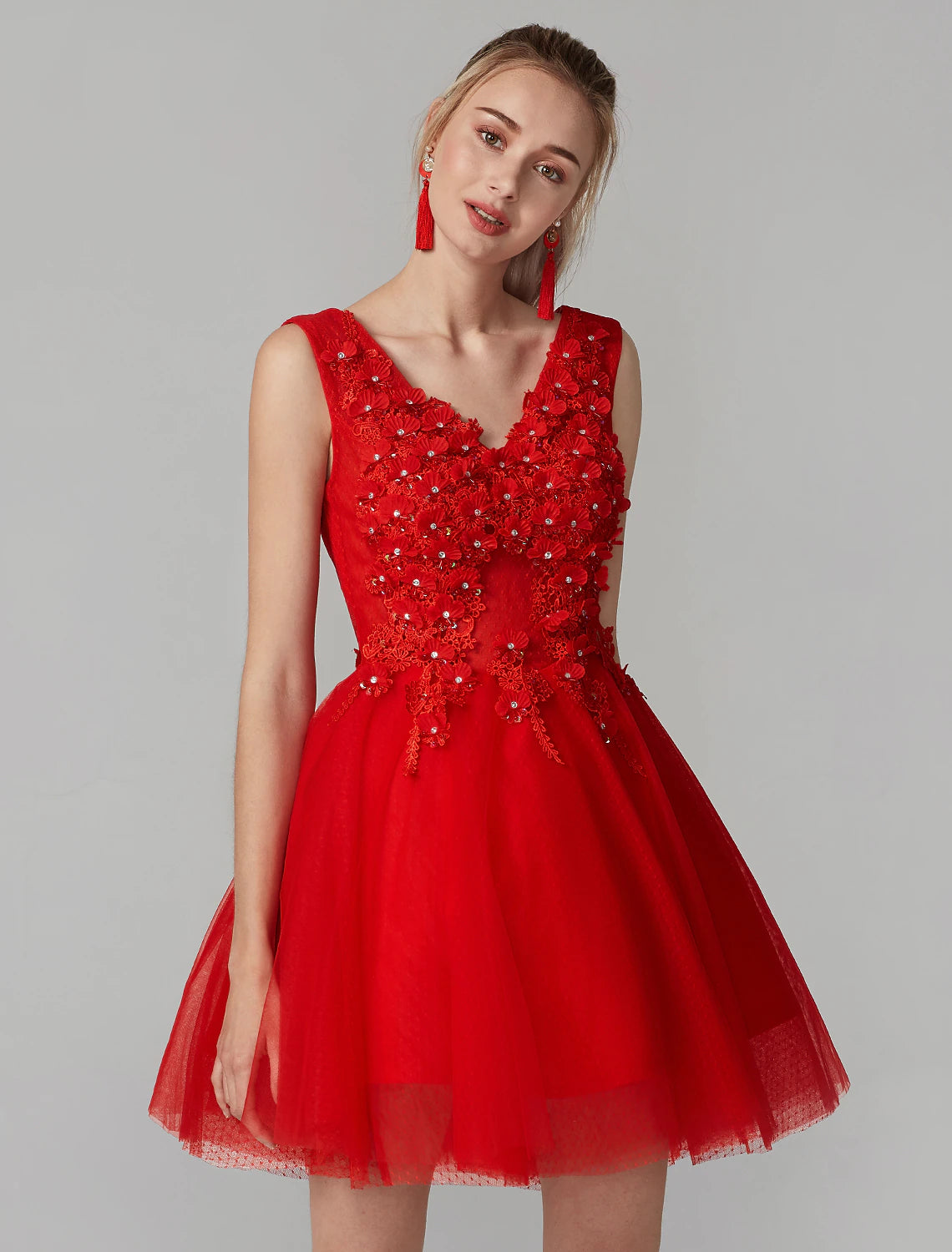 A-Line Party Dress Homecoming Short / Mini Sleeveless V Neck Lace Over Tulle with Crystals Appliques