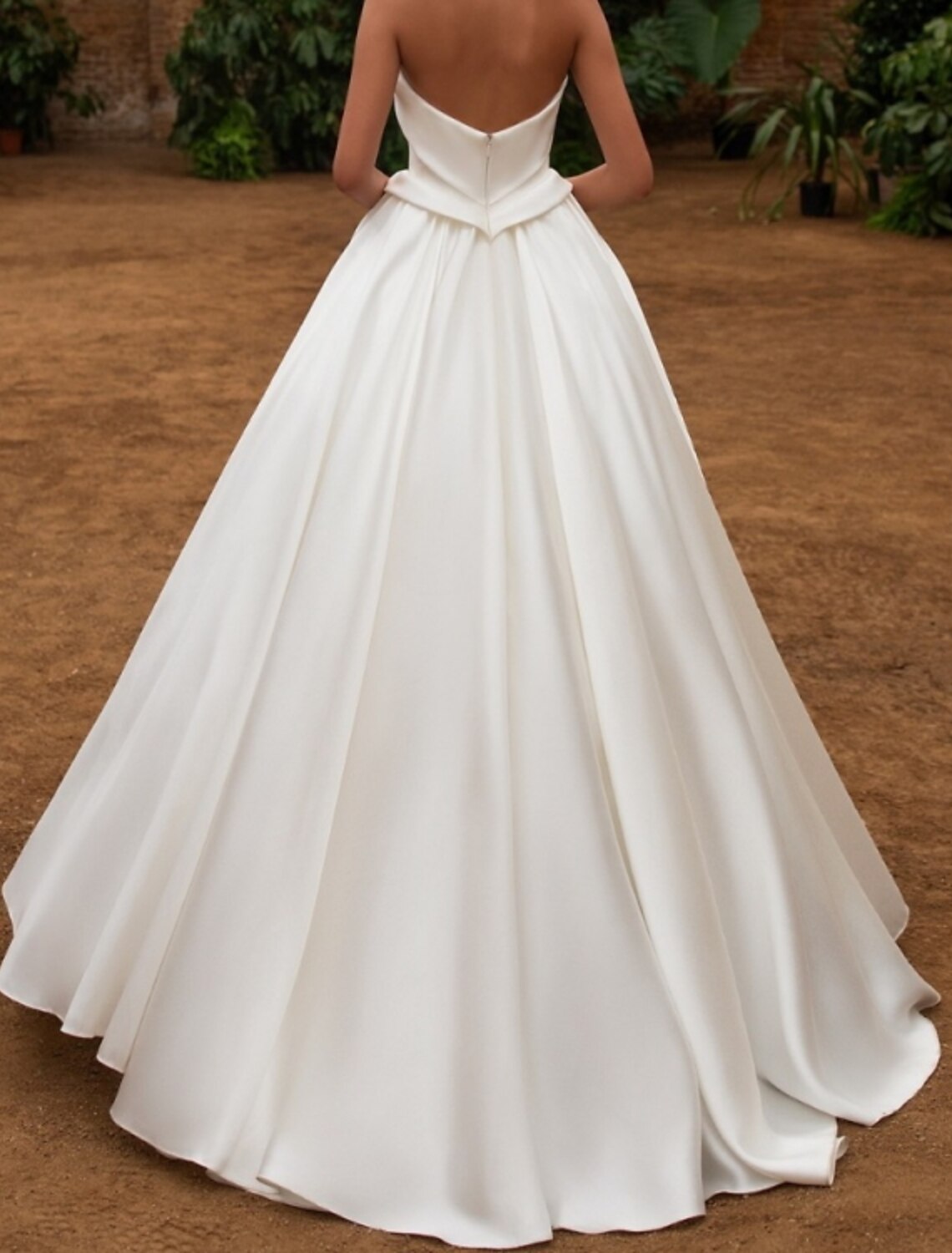 Engagement Formal Fall Wedding Dresses Ball Gown Sweetheart Strapless Floor Length Satin Bridal Gowns With Pleats Summer Wedding Party, Women‘s Clothing