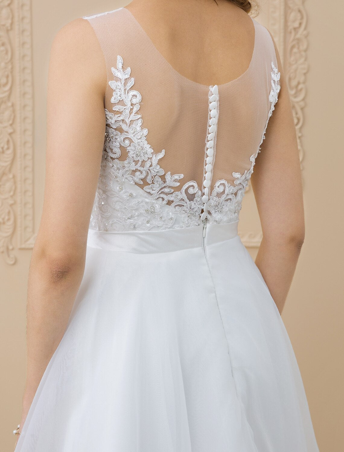 Wedding Dresses A-Line Bateau Neck Regular Straps Sweep / Brush Train Chiffon Bridal Gowns With Appliques