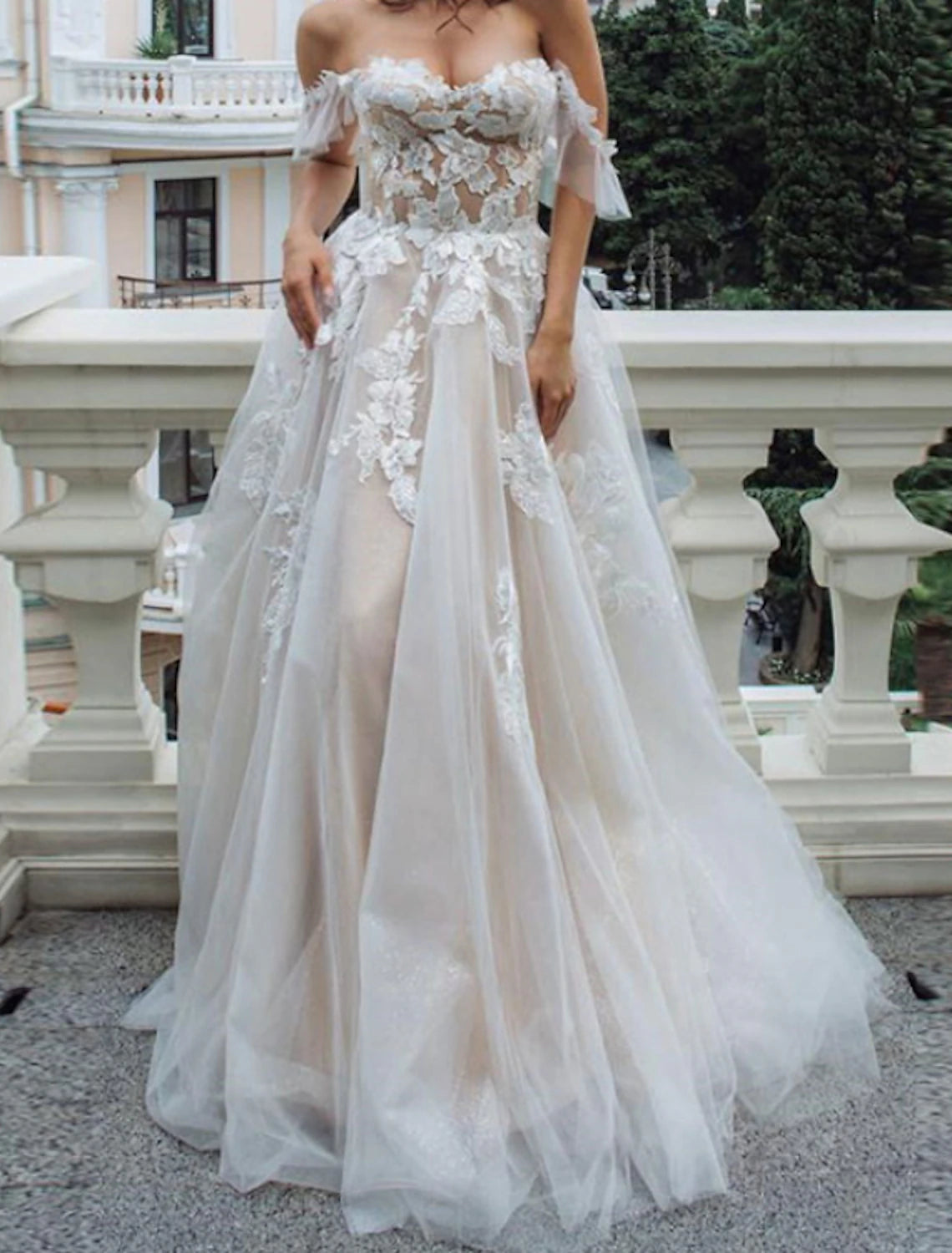 Beach Wedding Dresses A-Line Off Shoulder Cap Sleeve Court Train Lace Bridal Gowns With Appliques