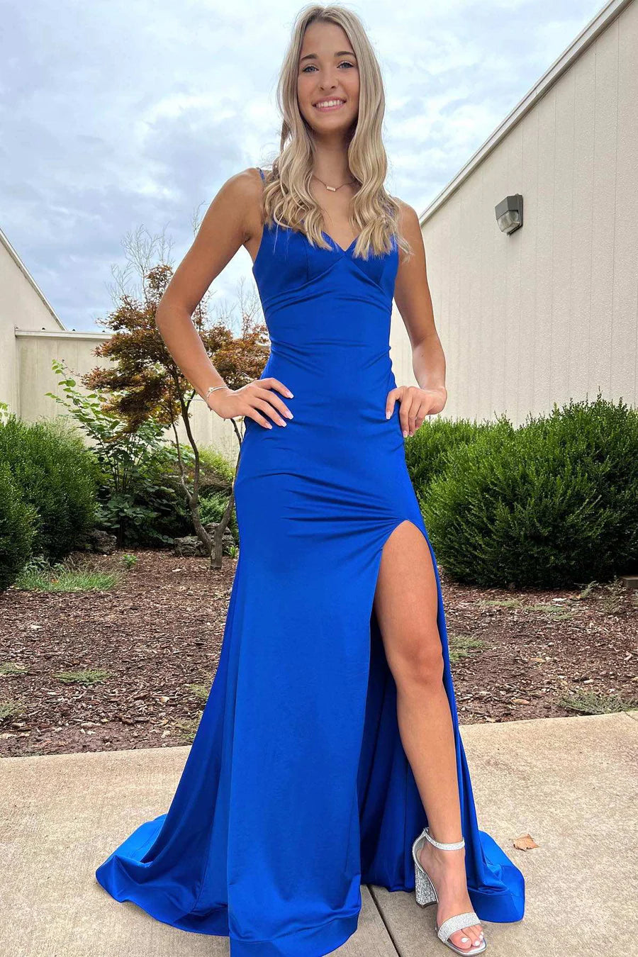 V-Neck Lace-Up Long Formal Dress with Slit