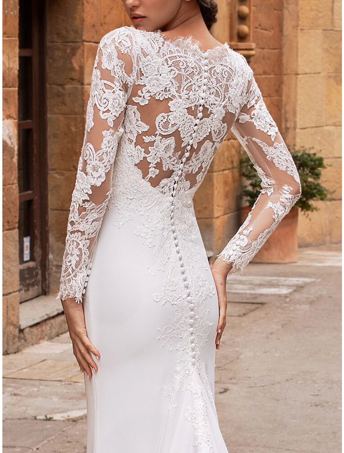 Reception Open Back Formal Wedding Dresses Mermaid / Trumpet V Neck Long Sleeve Chapel Train Lace Bridal Gowns With Appliques