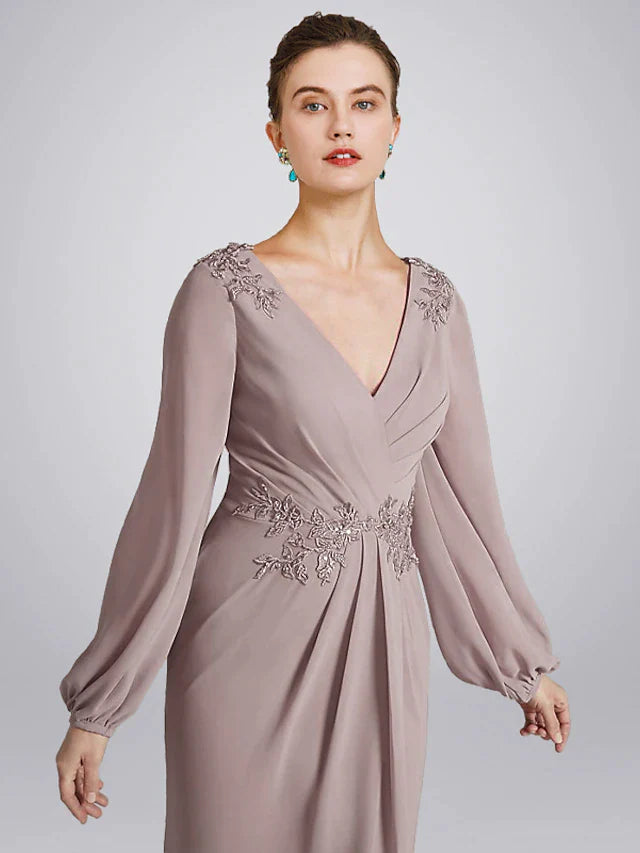 A-Line Mother of the Bride Dress Plus Size Elegant V Neck Floor Length Chiffon Long Sleeve with Beading