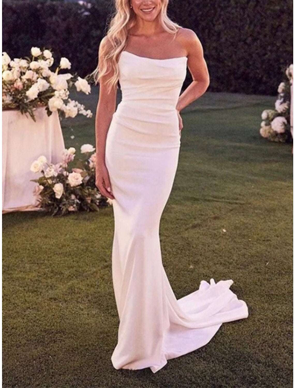Reception Casual Wedding Dresses Sheath / Column Sweetheart Sleeveless Court Train Stretch Fabric Bridal Gowns With Ruched Solid Color