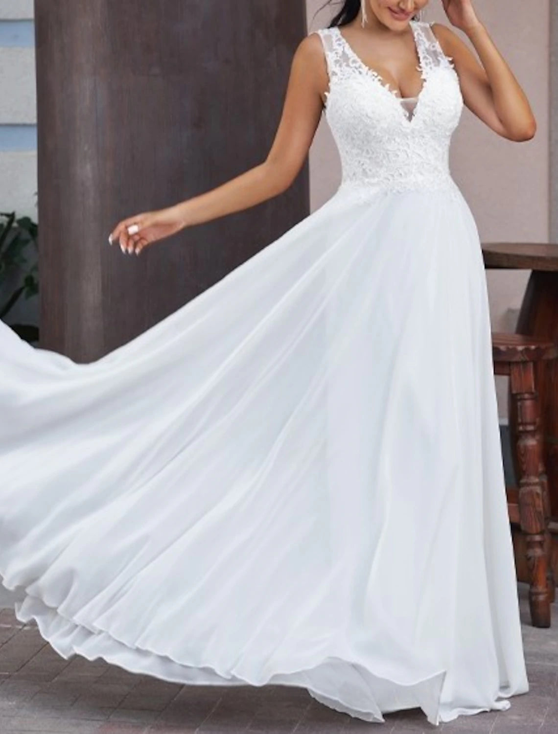 Open Back Wedding Dresses A-Line V Neck Sleeveless Floor Length Chiffon Bridal Gowns With Appliques