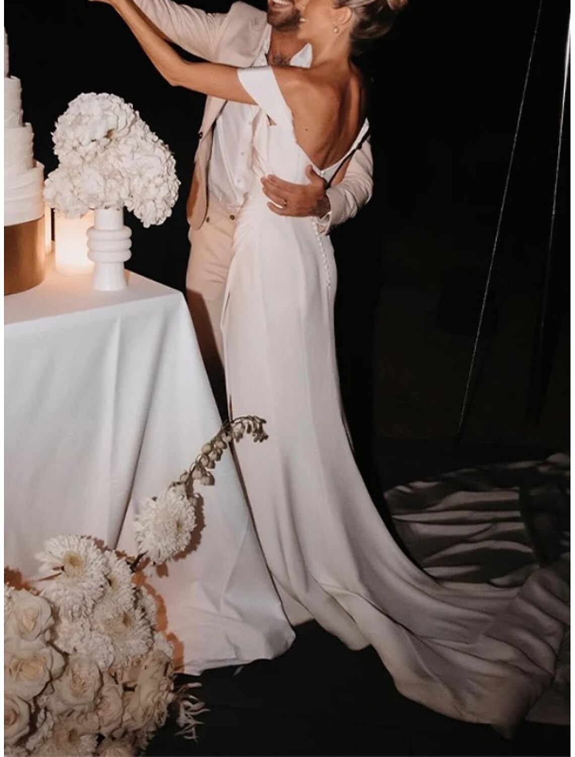 Beach Casual Wedding Dresses Sheath / Column Off Shoulder Short Sleeve Court Train Satin Bridal Gowns With Ruched Split Front