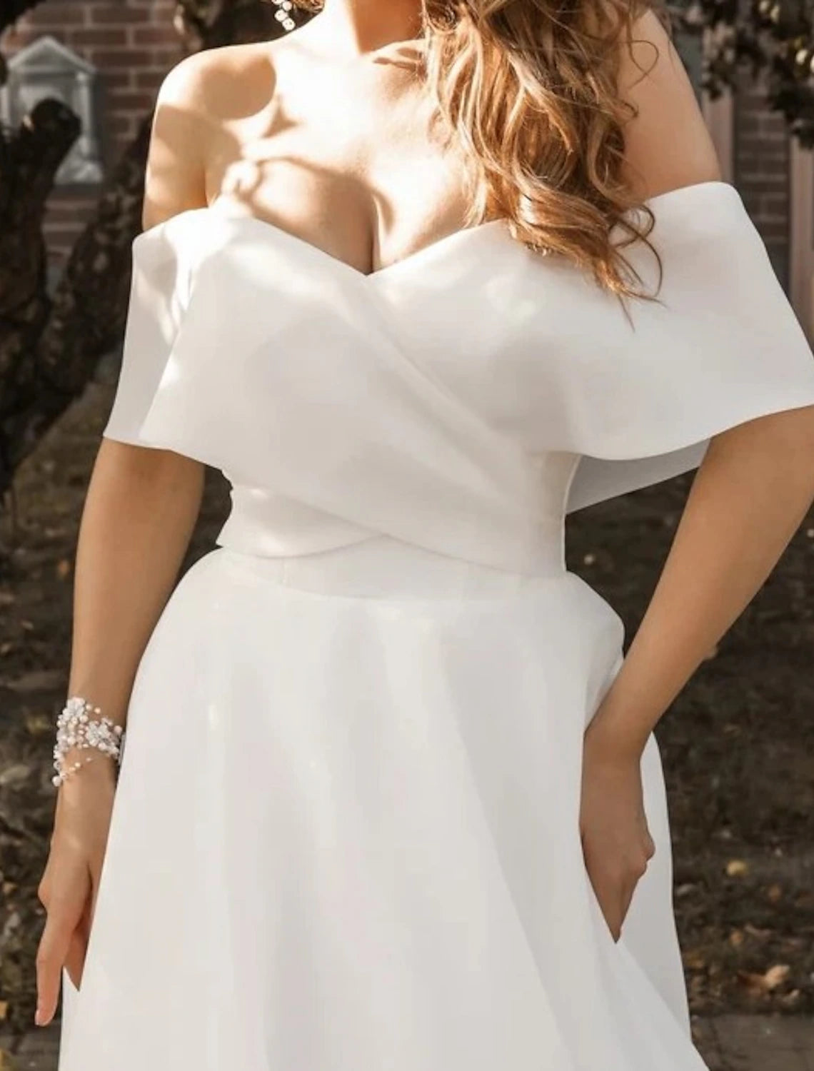 Hall Casual Wedding Dresses A-Line Off Shoulder Sleeveless Floor Length Satin Bridal Gowns With Solid Color