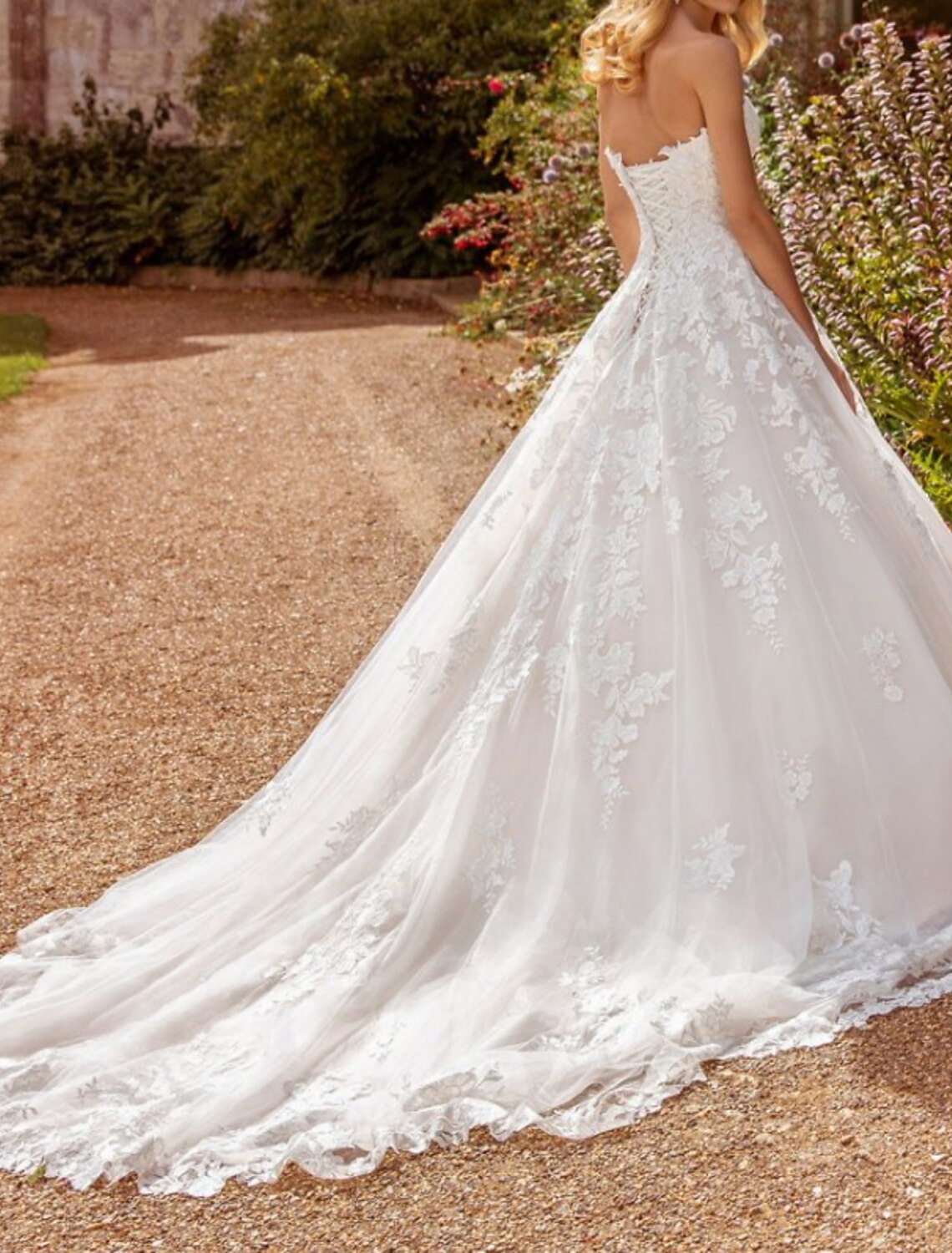 Formal Fall Wedding Dresses Ball Gown Sweetheart Strapless Chapel Train Lace Bridal Gowns With Beading Appliques Summer Wedding Party, Women‘s Clothing