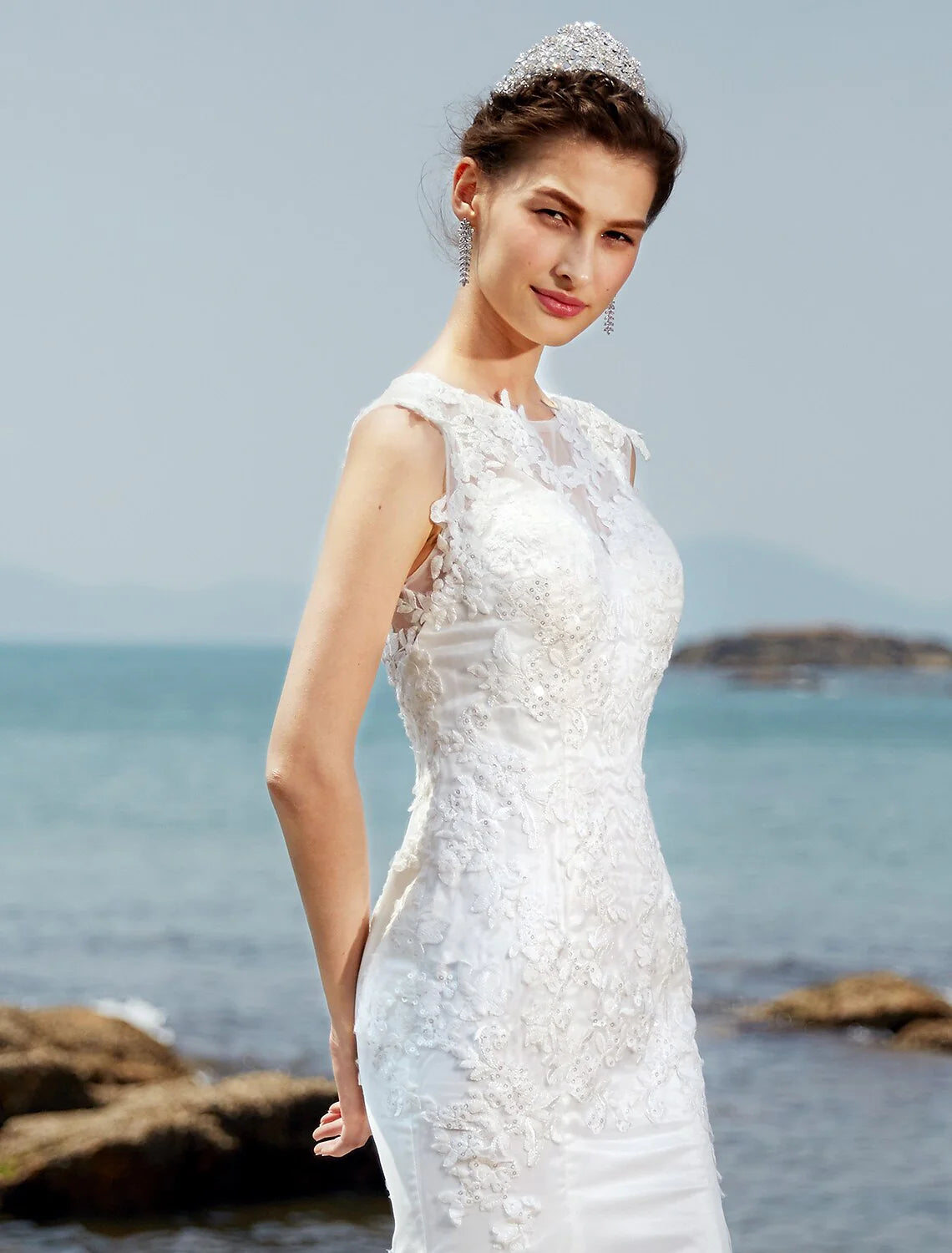 DingjiMermaid / Trumpet Bateau Neck Sweep / Brush Train Lace / Tulle Made-To-Measure Wedding Dresses with Lace / Ruched