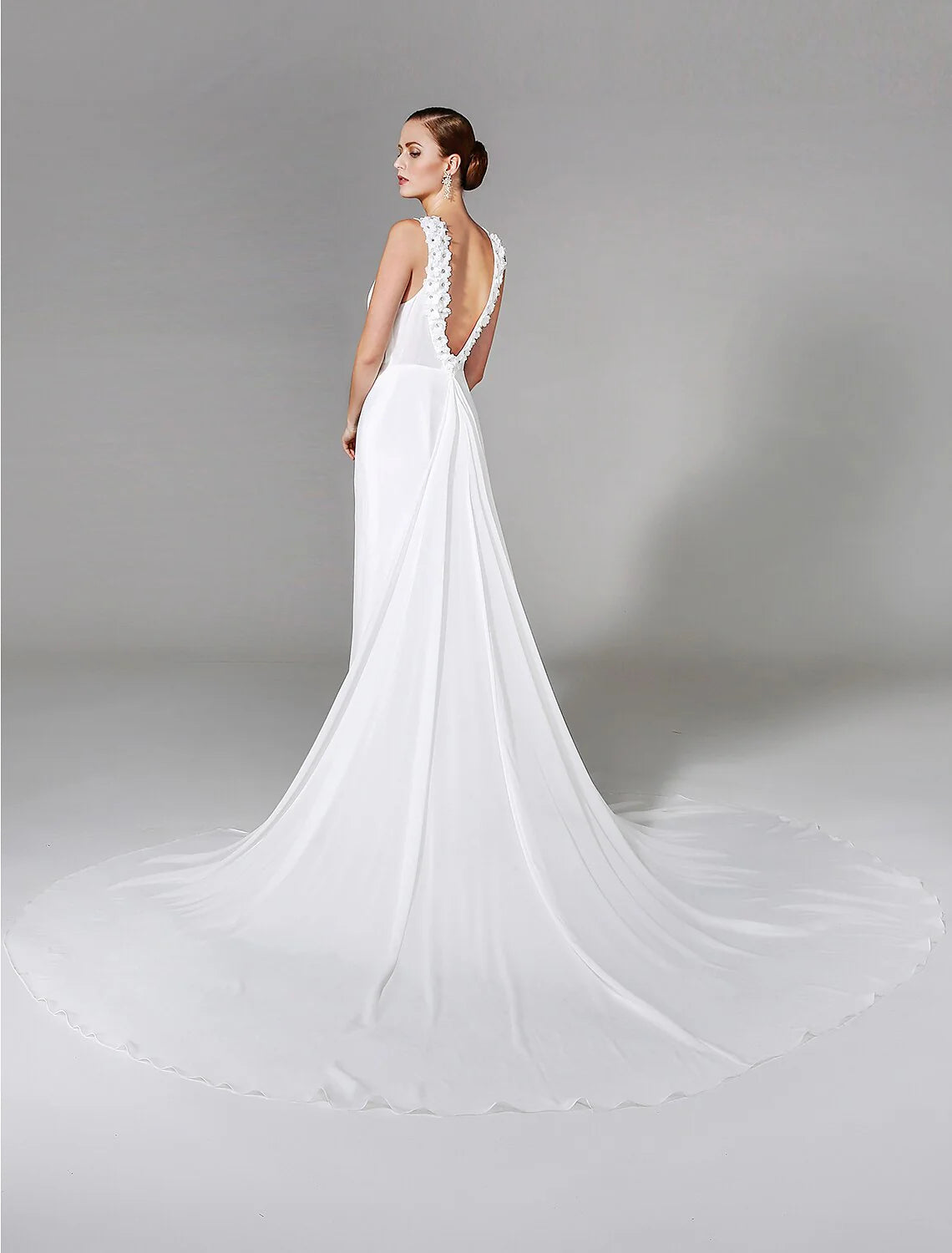 DingjiWedding Dresses Sheath / Column High Neck Sleeveless Chapel Train Chiffon Bridal Gowns With Beading Draping