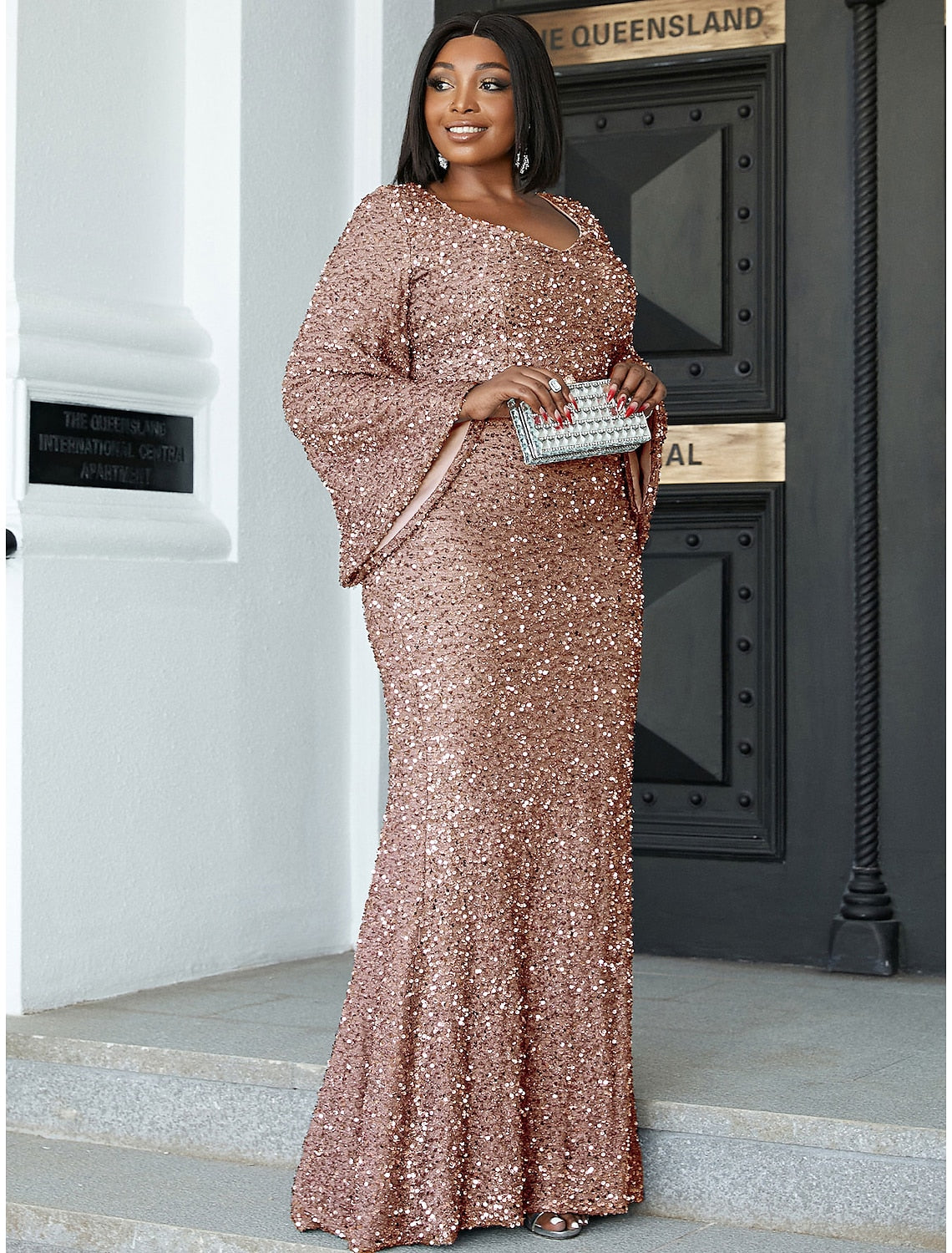 Mermaid / Trumpet Wedding Guest Dresses Plus Size Dress Cocktail Party Floor Length Long Sleeve Scoop Neck Sequined with Glitter