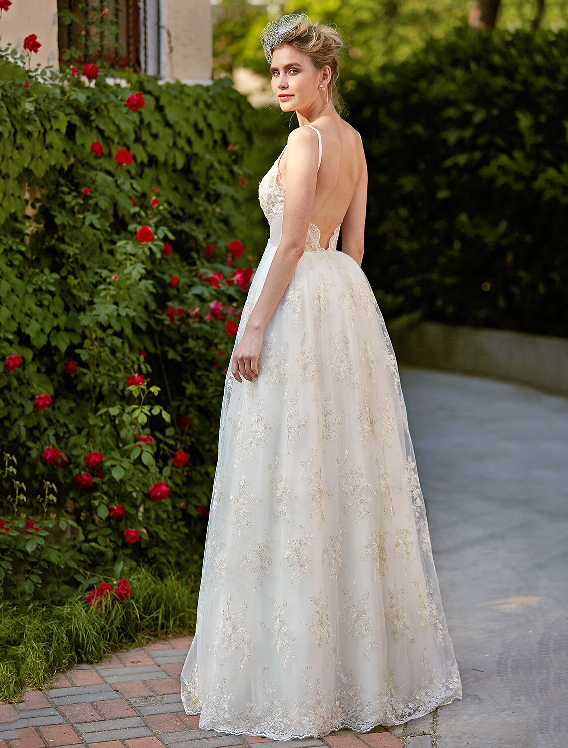 Wedding Dresses A-Line V Neck Sleeveless Floor Length Lace Bridal Gowns With Appliques