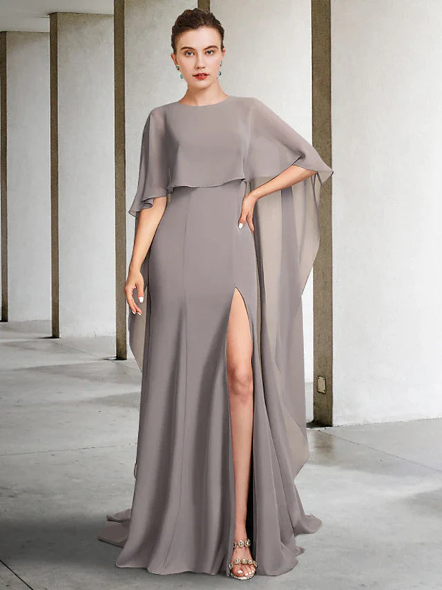 A-Line Mother of the Bride Dress Plus Size Elegant Jewel Neck Sweep / Brush Train Chiffon Sleeveless with Split Front