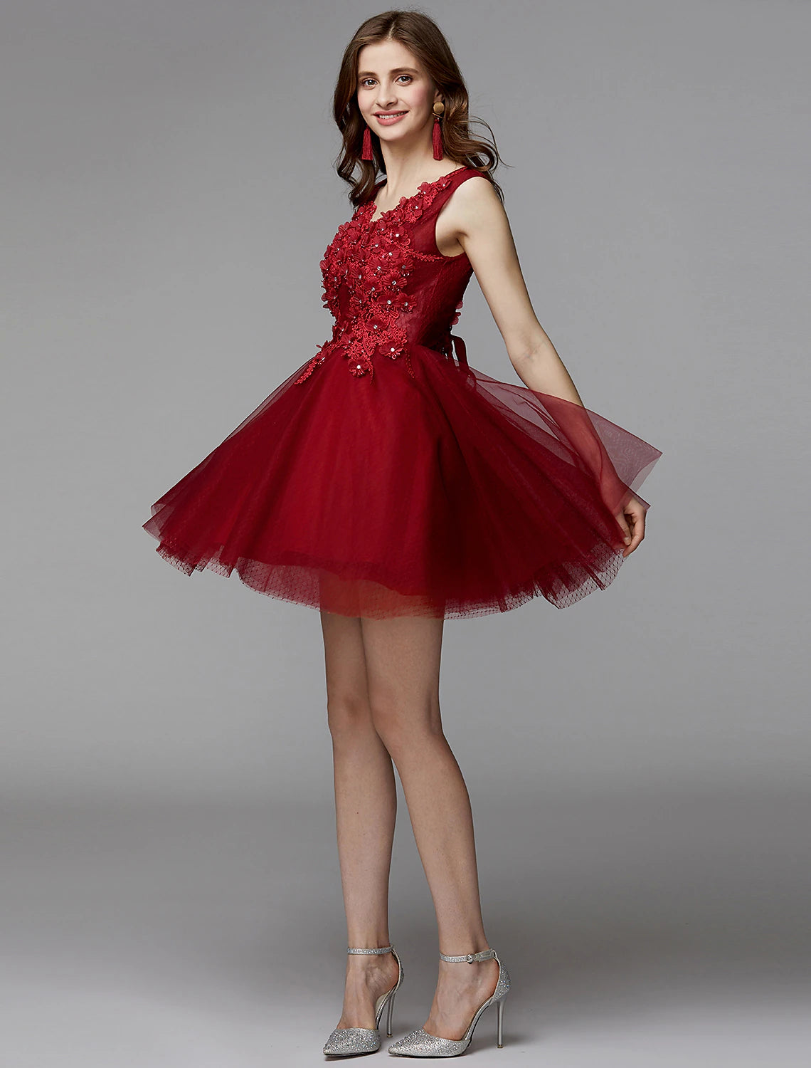 A-Line Party Dress Homecoming Short / Mini Sleeveless V Neck Lace Over Tulle with Crystals Appliques