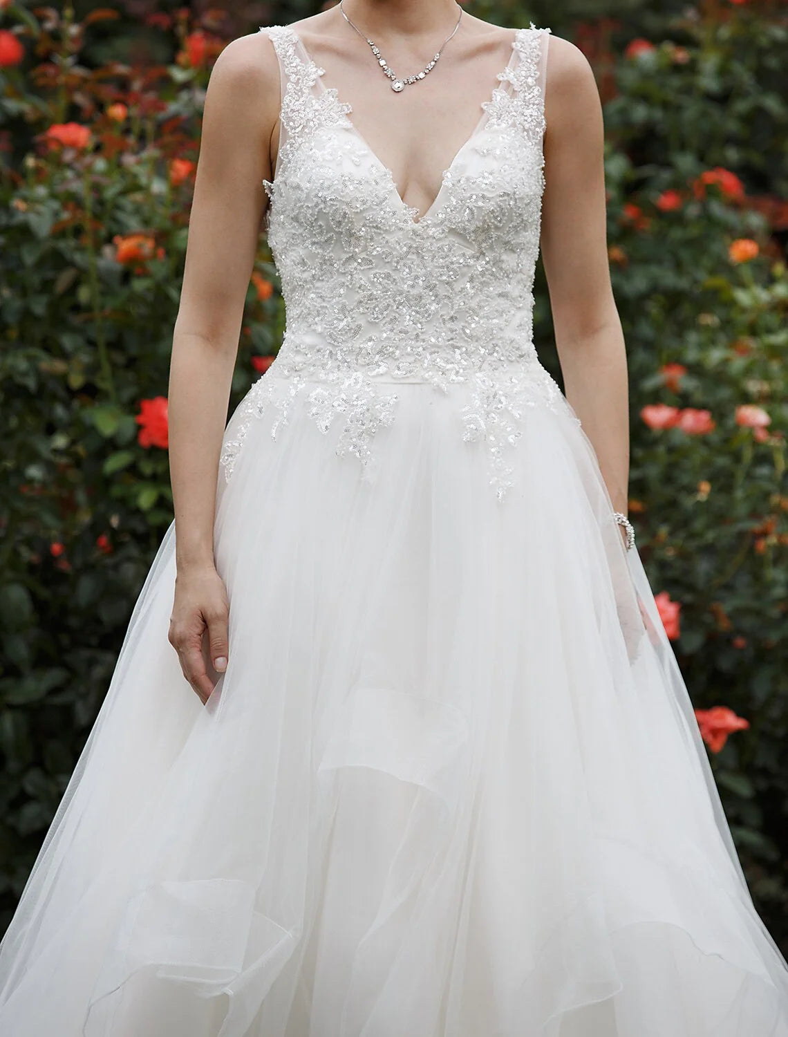 DingjiHall Wedding Dresses Princess Plunging Neck Sleeveless Chapel Train Tulle Bridal Gowns With Sequi