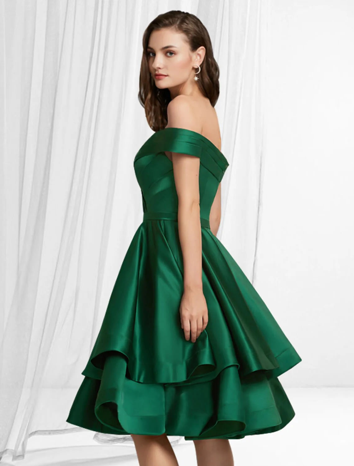 DingjiA-Line Empire Minimalist Party Wear Cocktail Party Dress Off Shoulder Sleeveless Knee Length Satin with Tier