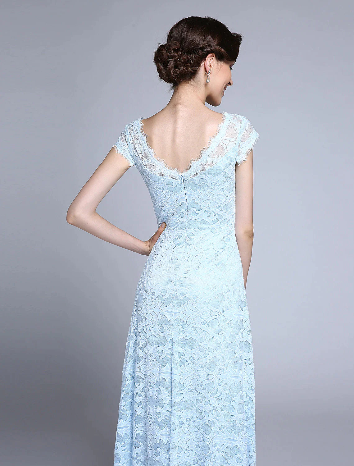 Sheath / Column Mother of the Bride Dress Open Back Bateau Neck Floor Length Lace Short Sleeve No with Lace