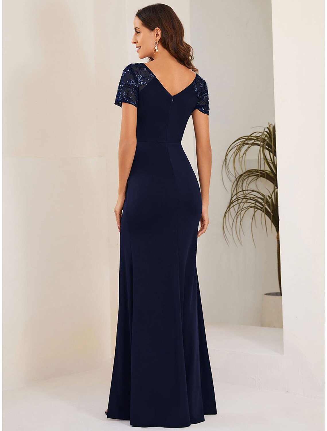 Mermaid / Trumpet Wedding Guest Dresses High Split Dress Formal Black Tie Floor Length Short Sleeve V Neck Stretch Fabric with Crystals Slit