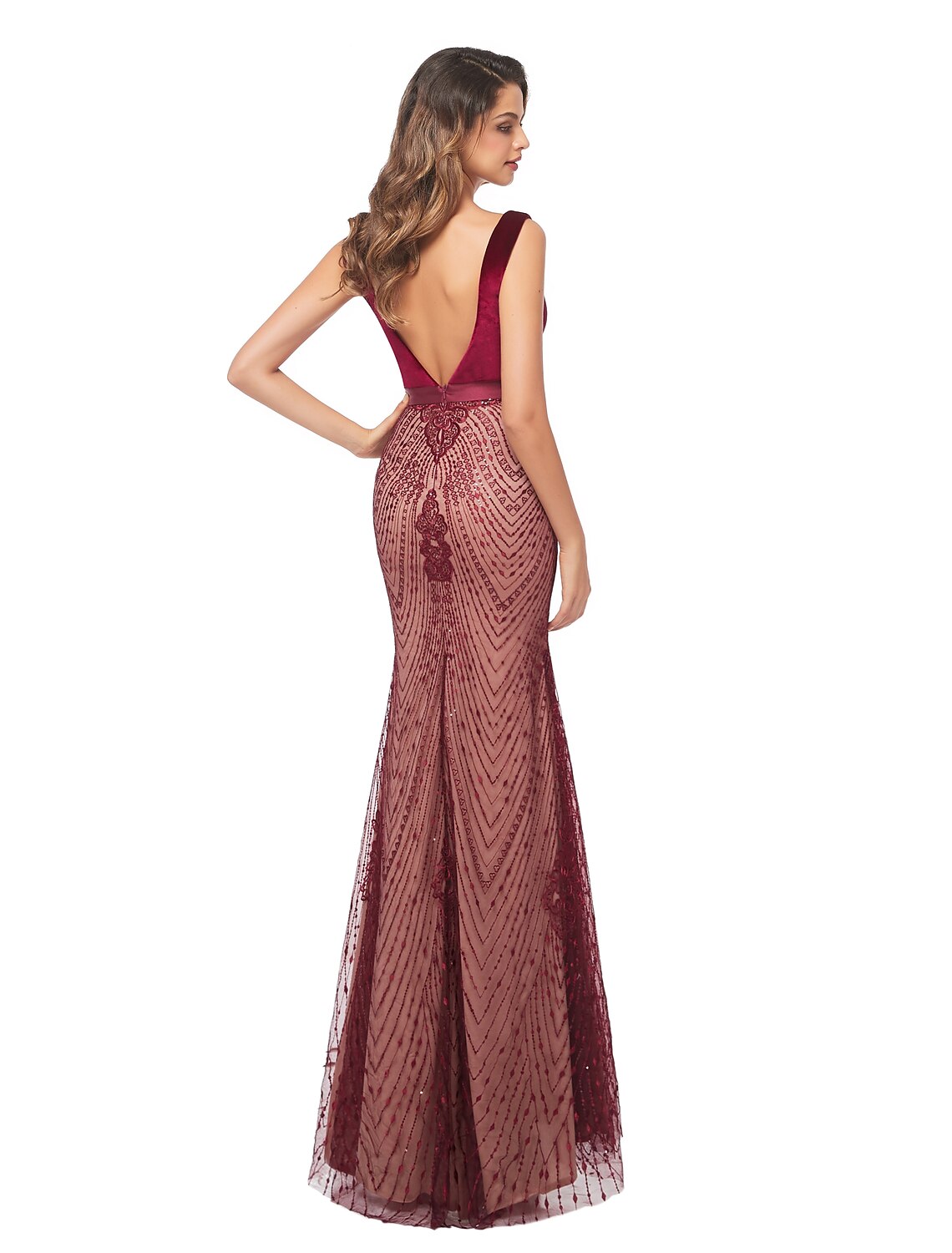 Mermaid / Trumpet Evening Gown Luxurious Dress Formal Evening Sweep / Brush Train Sleeveless V Neck Fall Wedding Guest Velvet Backless with Beading