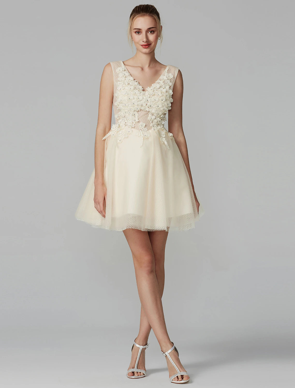 A-Line Party Dress Homecoming Short / Mini Sleeveless V Neck Lace Over Tulle with Crystals Appliques