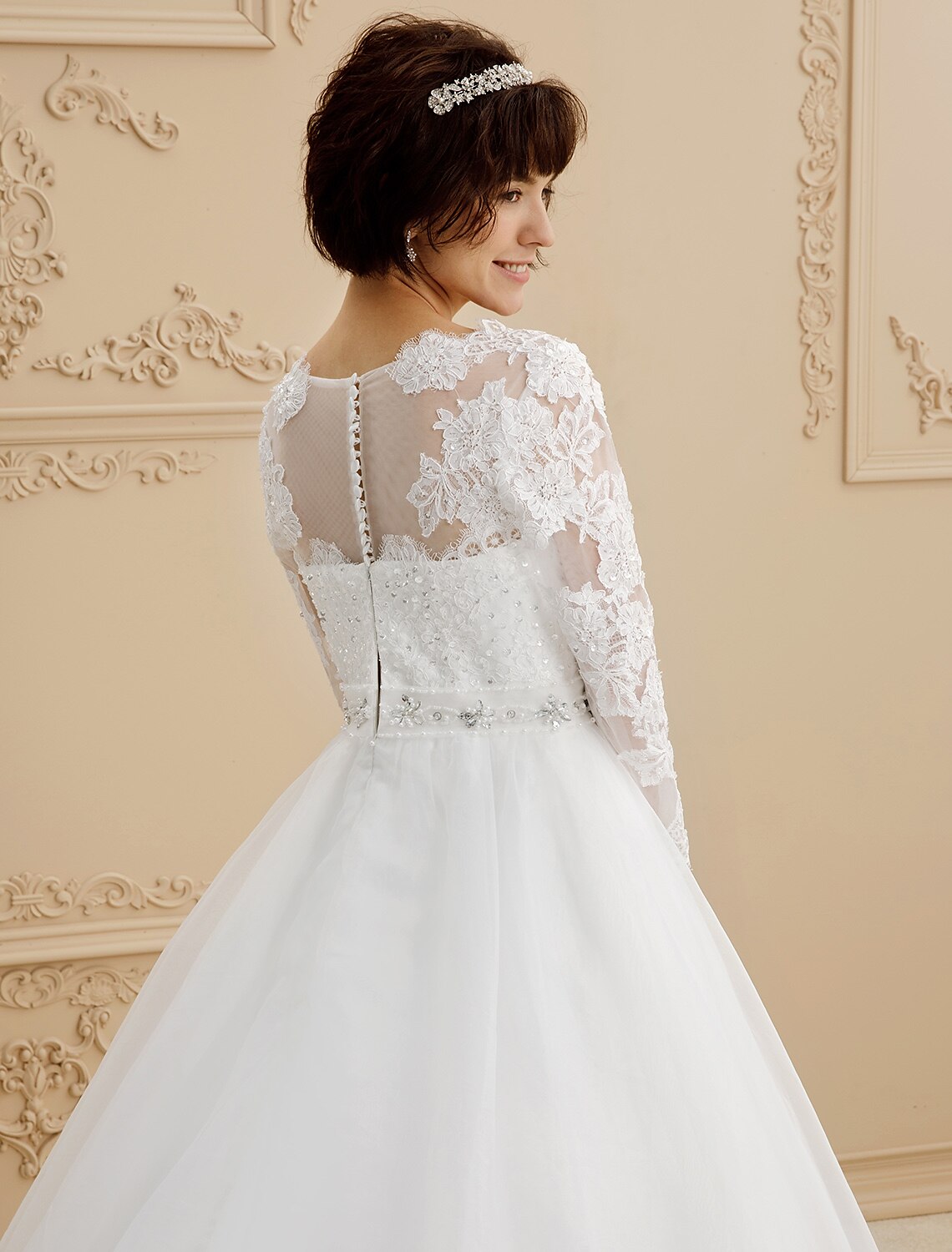 Royal Style Wedding Dresses Ball Gown Queen Anne 3/4 Length Sleeve Chapel Train Lace Bridal Gowns With Sashes / Ribbons Beading